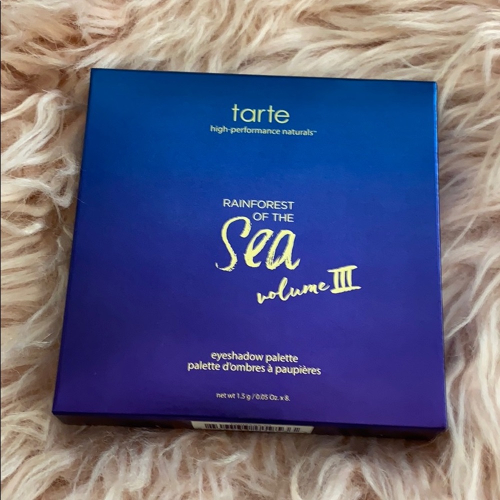 Trate eye shadow palette